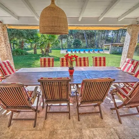 Com Jardim De Luxo Hébergement de vacances